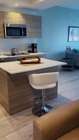 121 NE 34th St 3005, Miami, FL 33137