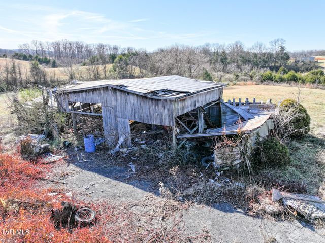 1255 Carpenters Chapel Road, Mosheim, TN 37818