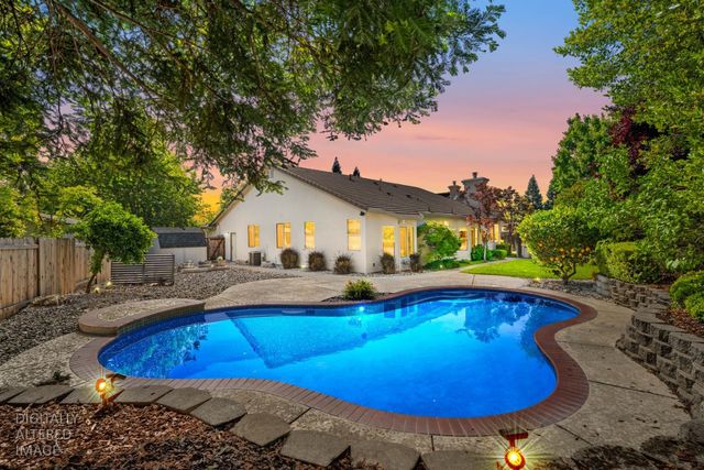 396 Caldarella Cir, Roseville, CA 95678