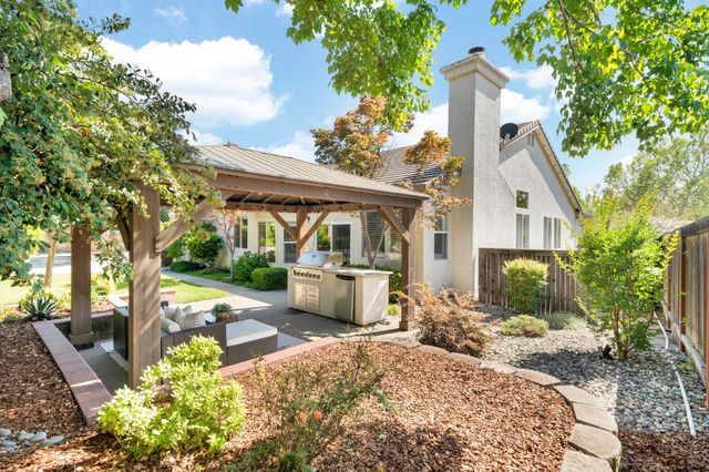 396 Caldarella Cir, Roseville, CA 95678