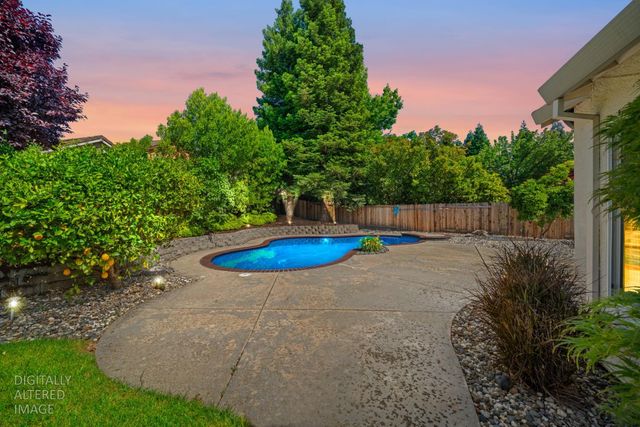 396 Caldarella Cir, Roseville, CA 95678