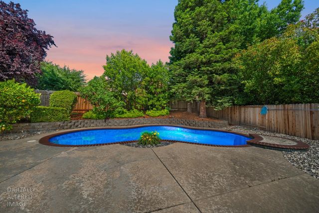 396 Caldarella Cir, Roseville, CA 95678