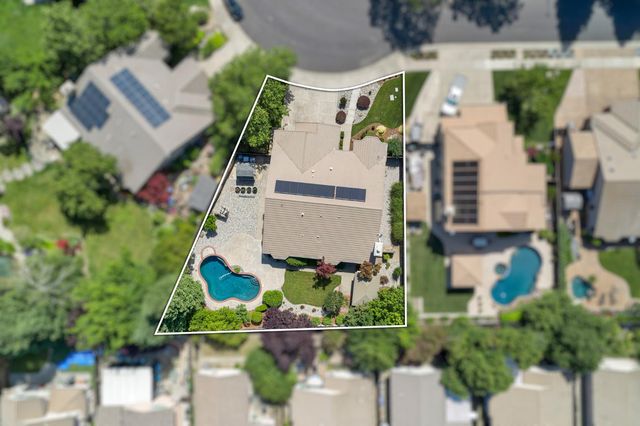 396 Caldarella Cir, Roseville, CA 95678