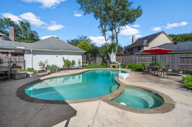 3407 Autumn Bend Drive, Sugar Land, TX 77479