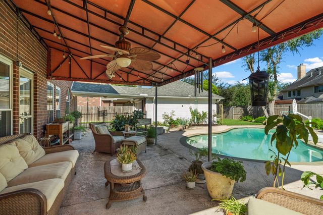 3407 Autumn Bend Drive, Sugar Land, TX 77479