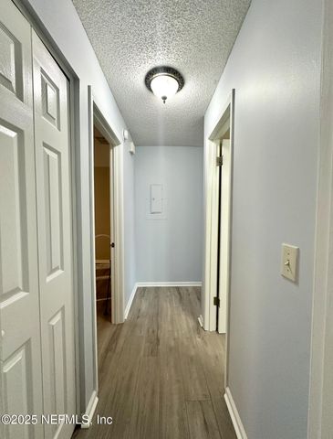 3801 CROWN POINT Road 3082, Jacksonville, FL 32257