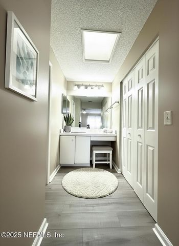 3801 CROWN POINT Road 3082, Jacksonville, FL 32257