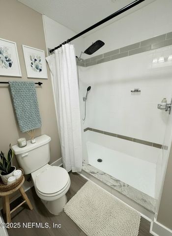 3801 CROWN POINT Road 3082, Jacksonville, FL 32257