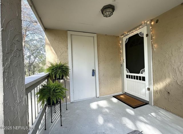 3801 CROWN POINT Road 3082, Jacksonville, FL 32257