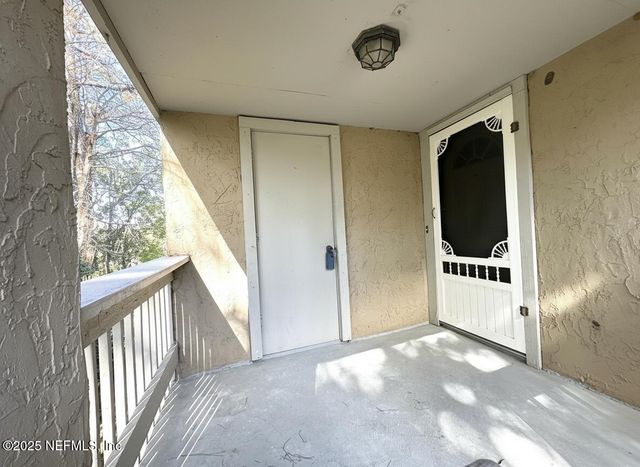 3801 CROWN POINT Road 3082, Jacksonville, FL 32257