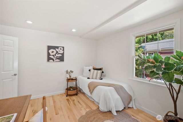 2916 Walnut Avenue SW, Seattle, WA 98116