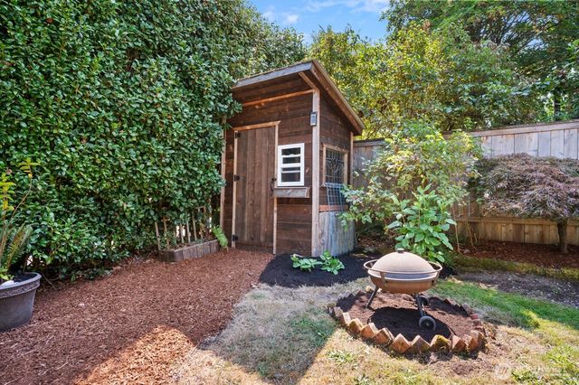 2916 Walnut Avenue SW, Seattle, WA 98116