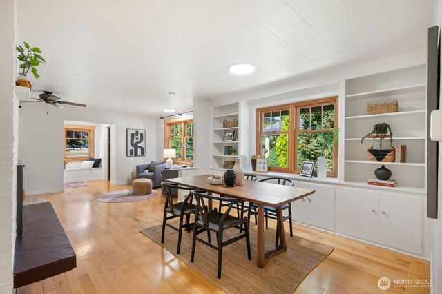 2916 Walnut Avenue SW, Seattle, WA 98116