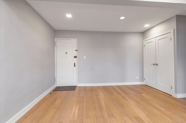 67-12 Yellowstone Blvd F18, Forest Hills, NY 11375