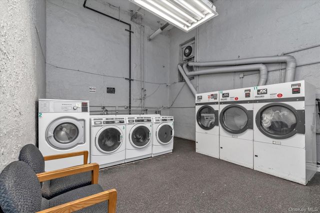 67-12 Yellowstone Blvd F18, Forest Hills, NY 11375