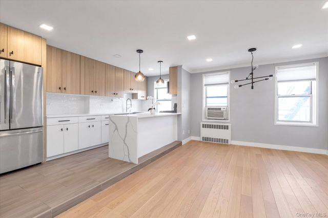 67-12 Yellowstone Blvd F18, Forest Hills, NY 11375