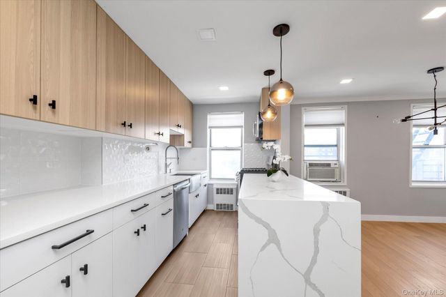 67-12 Yellowstone Blvd F18, Forest Hills, NY 11375