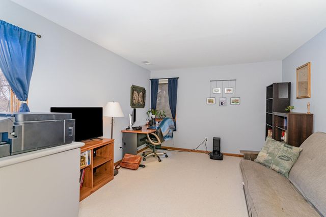 4815 Babcock Trail 3010, Inver Grove Heights, MN 55077