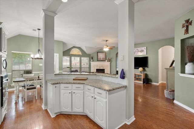 1405 Brighton Drive, Mansfield, TX 76063