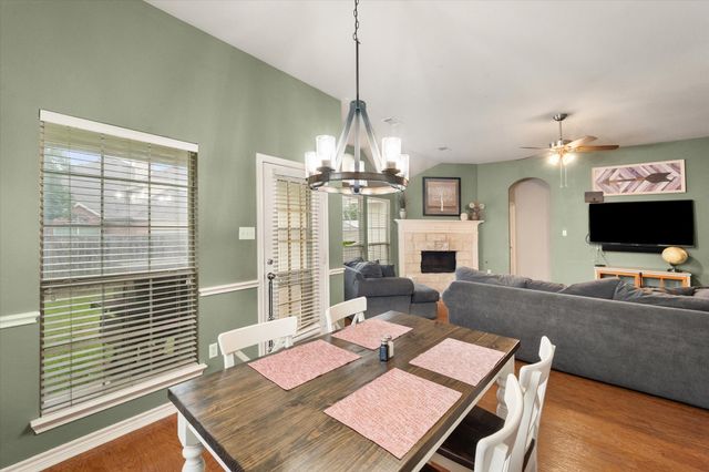 1405 Brighton Drive, Mansfield, TX 76063