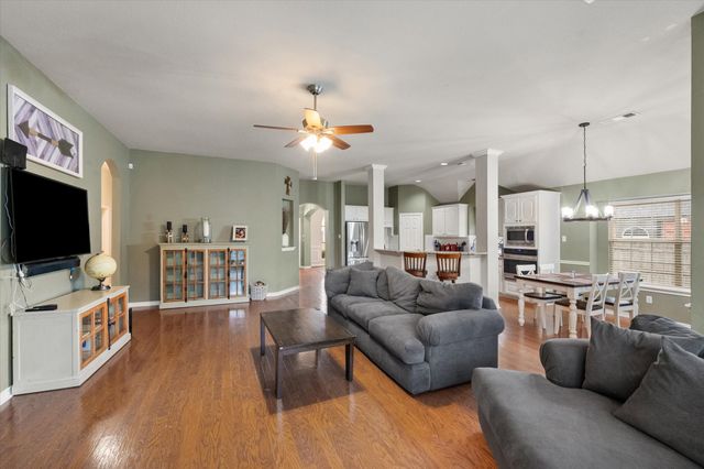 1405 Brighton Drive, Mansfield, TX 76063