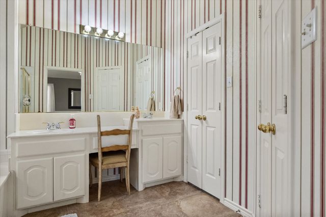 1405 Brighton Drive, Mansfield, TX 76063
