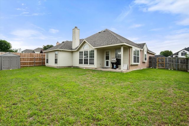 1405 Brighton Drive, Mansfield, TX 76063