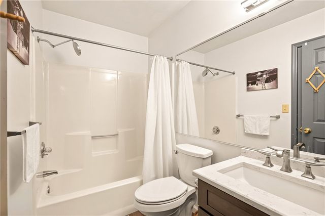 5328 Summit Drive, Hidden Valley, PA 15502