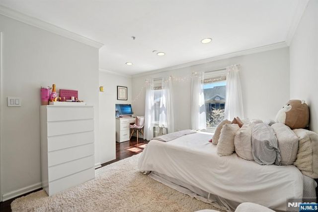 428 Newburgh Court, West New York, NJ 07093