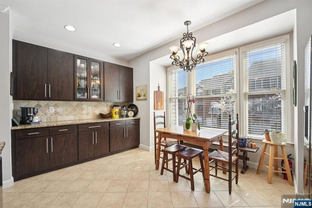 428 Newburgh Court, West New York, NJ 07093