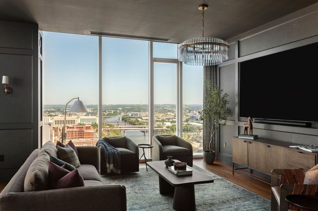 160 2nd Ave S Apt 2501, Nashville, TN 37201