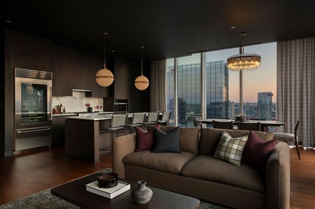 160 2nd Ave S Apt 2501, Nashville, TN 37201
