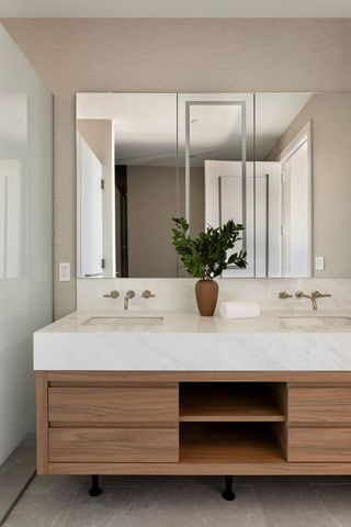 160 2nd Ave S Apt 2501, Nashville, TN 37201