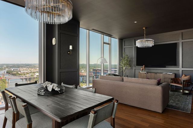 160 2nd Ave S Apt 2501, Nashville, TN 37201