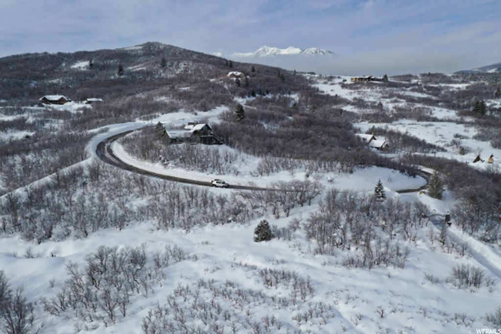 Image 17 of property listing at 5941 E SNOWBASIN RD # 1N, Huntsville, UT 84317
