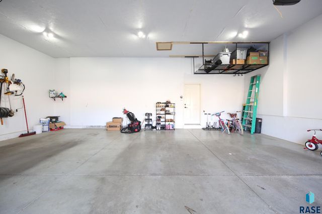 2608 S Rutgers Ave, Sioux Falls, SD 57106