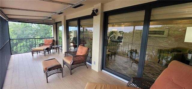 6010 S Falls Cir Drive 423, Lauderhill, FL 33319