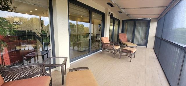 6010 S Falls Cir Drive 423, Lauderhill, FL 33319