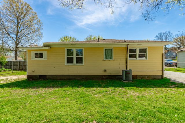 1713 Strawberry Lane, Hixson, TN 37343