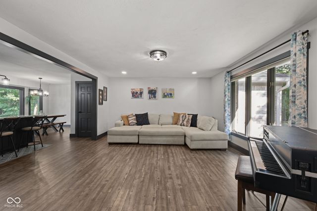 7094 Marstella Drive, Brownsburg, IN 46112