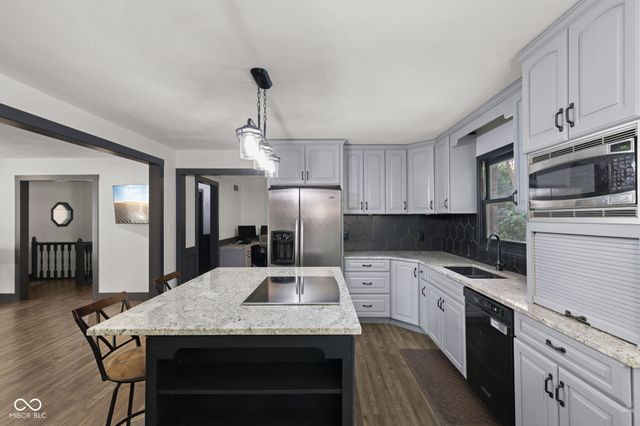7094 Marstella Drive, Brownsburg, IN 46112