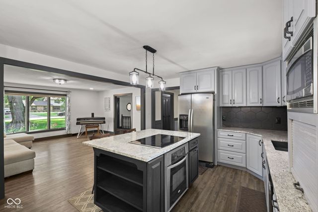 7094 Marstella Drive, Brownsburg, IN 46112