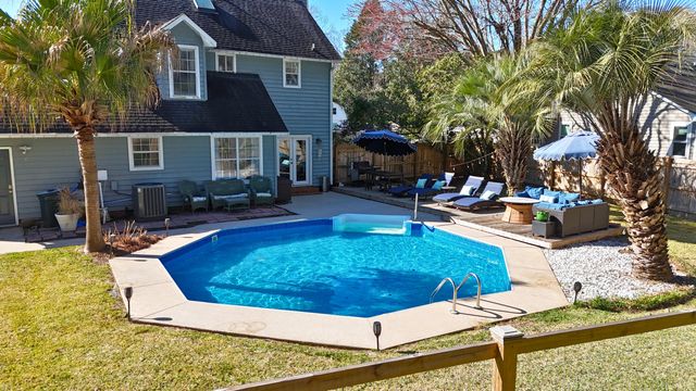 851 Ramblewood Circle, Mount Pleasant, SC 29464