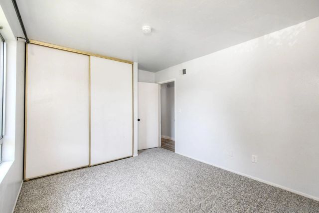440 Parkside Dr, Oceanside, CA 92058