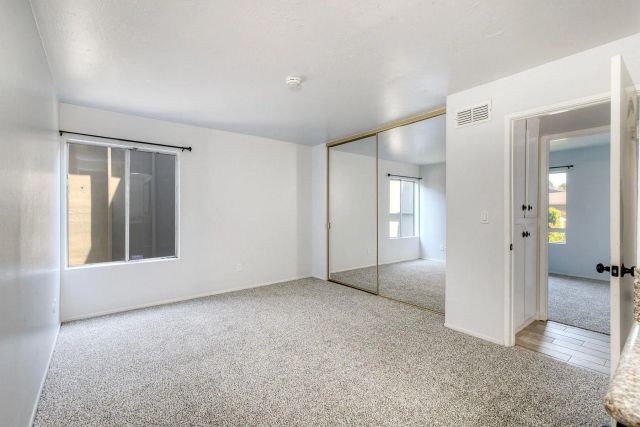 440 Parkside Dr, Oceanside, CA 92058