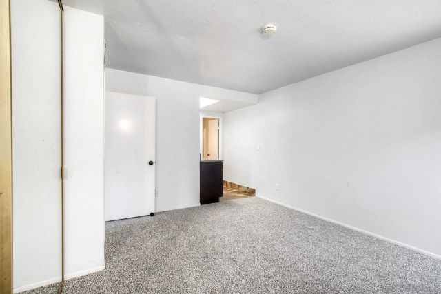 440 Parkside Dr, Oceanside, CA 92058
