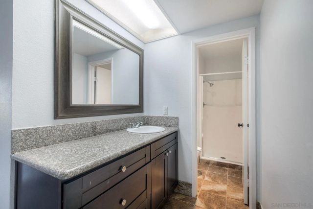 440 Parkside Dr, Oceanside, CA 92058