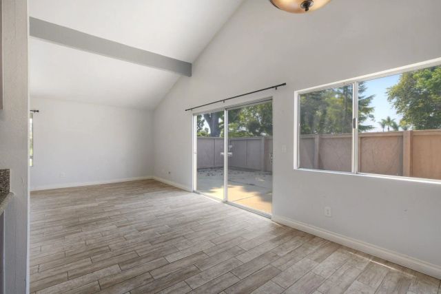 440 Parkside Dr, Oceanside, CA 92058