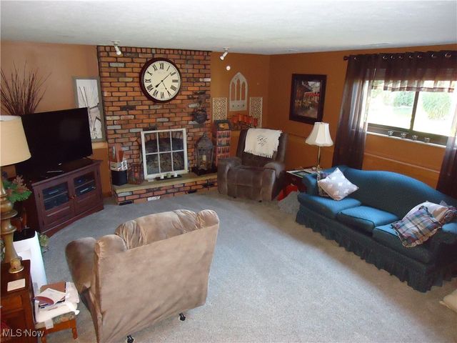 196 Pinnacle Drive, Brunswick, OH 44212