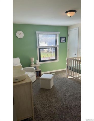 1347 Bush Creek Drive, Grand Blanc, MI 48439